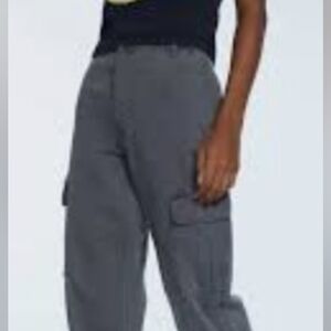 Zara Women's Charcoal Cargo Pants